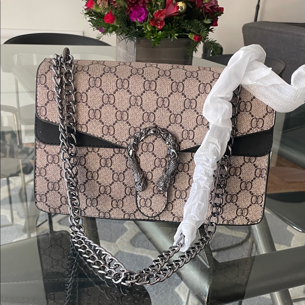 Beige and Black Shoulder Bag with Silver Chain